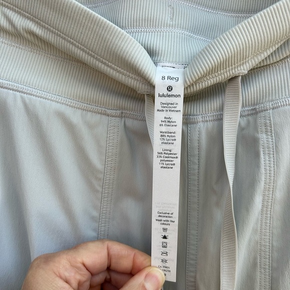 Lululemon Dance Studio Pant III *Lined, BNWOT, size 8 - Picture 10 of 12
